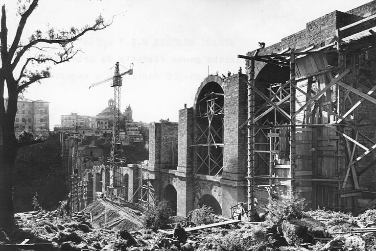 Ricostruzione post bellica, Lazio, strada statale 7 'Via Appia', ricostruzione del ponte di Ariccia dopo la Seconda Guerra Mondiale - 1946-1948
