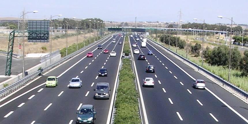 Immagine panoramica della viabilità su un tratto autostradale