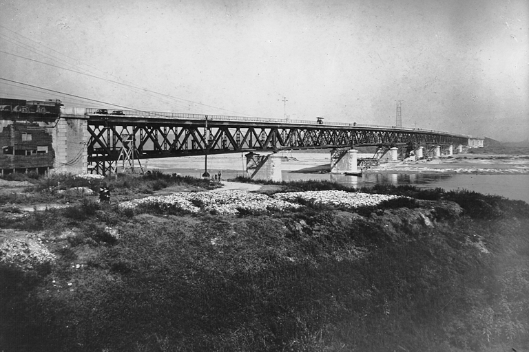 Ricostruzione post bellica, Strada statale 9 'Via Emilia', ponte sul fiume Po ricostruito dopo il 1945