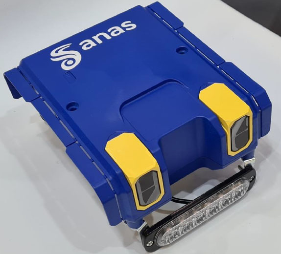 Dispositivo tecnologico per rilievo e segnalazione urto