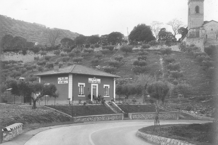 Umbria, strada statale 3 'Via Flaminia', casa cantoniera al km 88,447