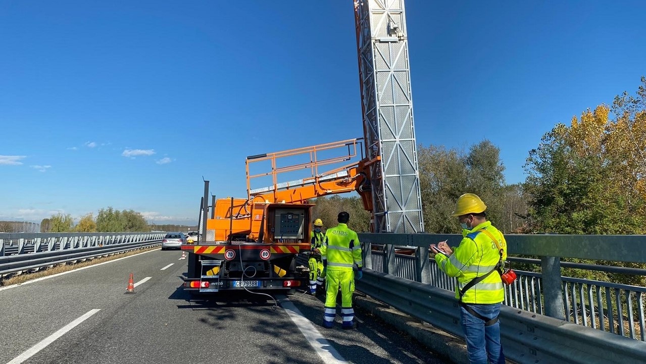 Piemonte, ispezione viadotto con Bybridge