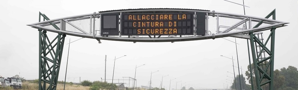 Picture of Variable Message Sign that warns to Put your seat belt on