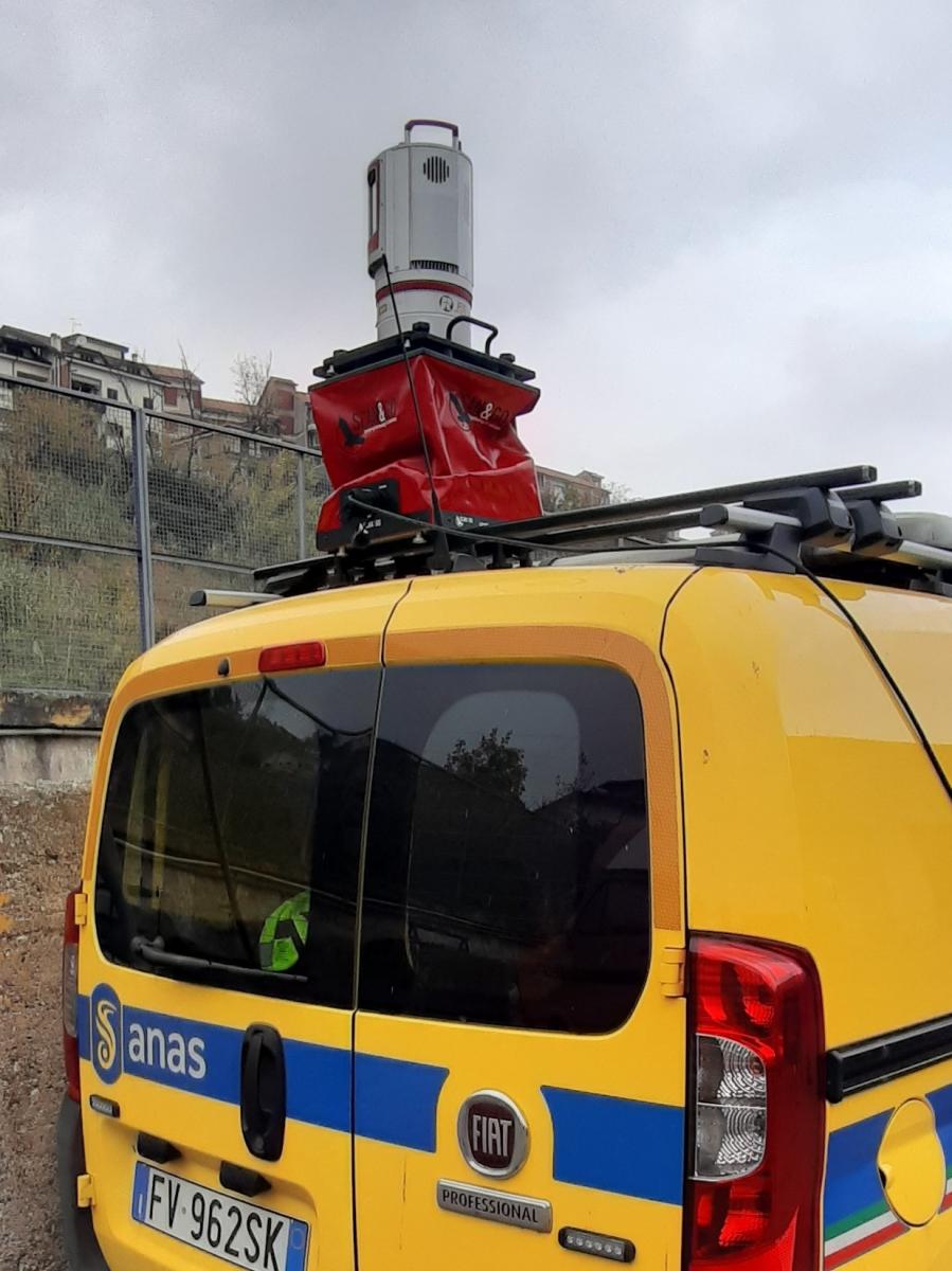 foto laser scanner su mezzo Anas