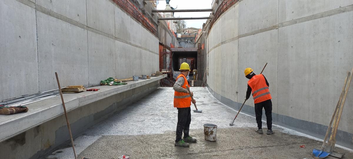 Lavori per il nuovo collettore fognario a Piazza Pia