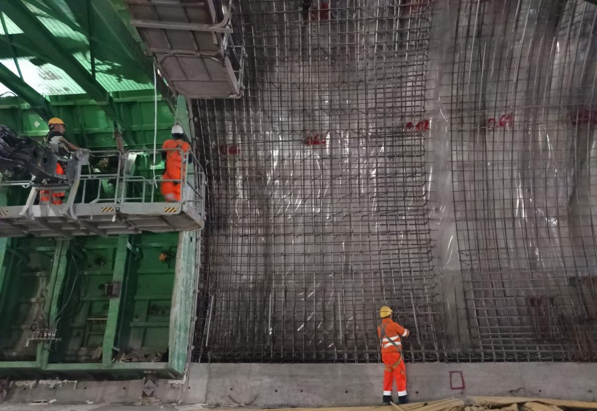 Lavori nella galleria est della Variante di Tai di Cadore
