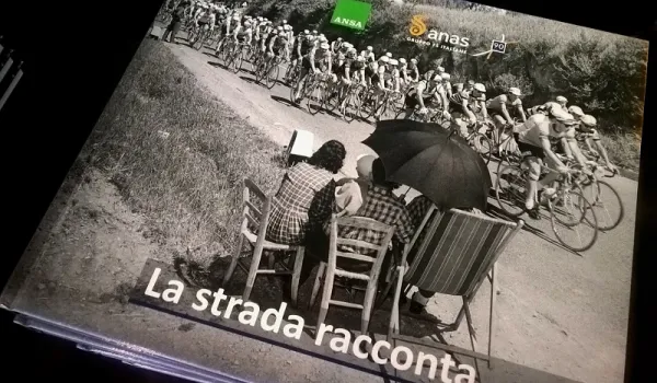Libro "La strada racconta"