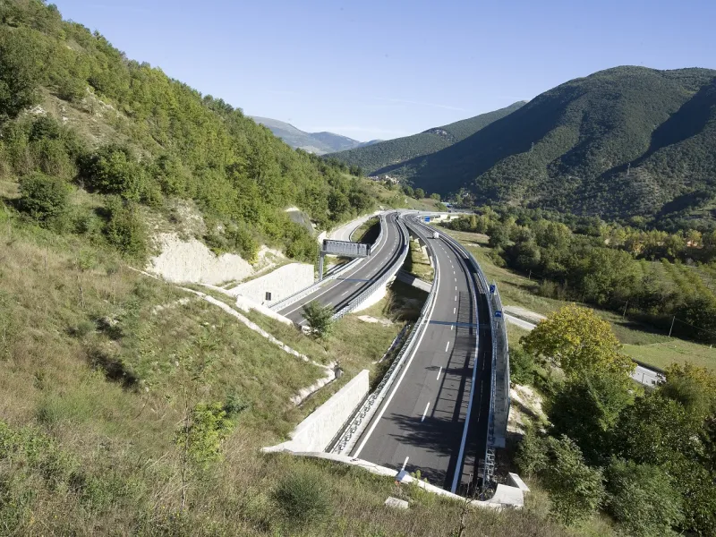 Vista di un tratto autostradale
