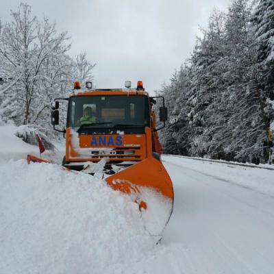 Calabria, spazzaneve Anas sulla strada statale 179 dir - 18 gennaio 2017