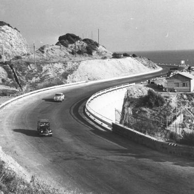 Toscana strada statale 1 ‘Via Aurelia’ tratto Cecina-Livorno presso Castel Boccale 1959.jpg