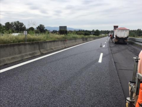 Ripristino asfalti in corso sul Raccordo Torino-Caselle 