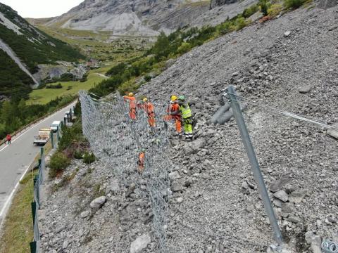 Lavori sulla barriera paramassi a Bormio