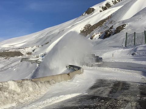 Sgombero neve al colle della Maddalena