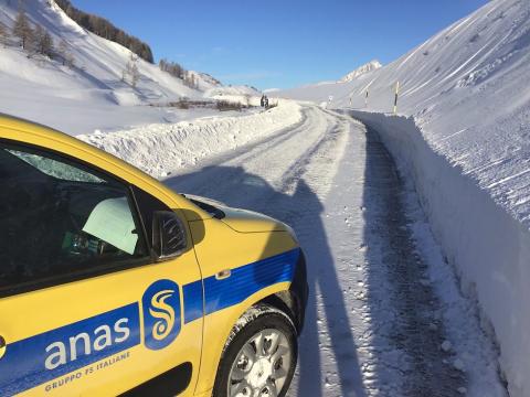 9 dicembre 2021: sgombero neve al Colle della Maddalena