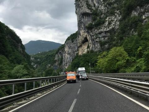 Disgaggio del versante roccioso di Cismon del Grappa (VI)