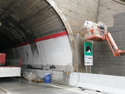 A2 Autostrada del Mediterraneo, galleria Tribito, lavori in corso