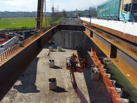 Anas - SS231 tangenziale di Asti varo viadotto