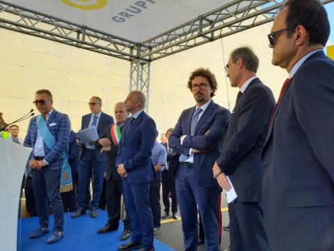 Foto dell'apertura della Sp 23 Joppolo Coccorino con il ministro Toninelli