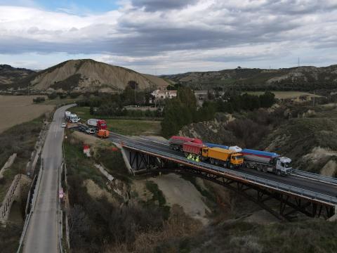 Prove di carico nuovo ponte tra Pisticci e Craco