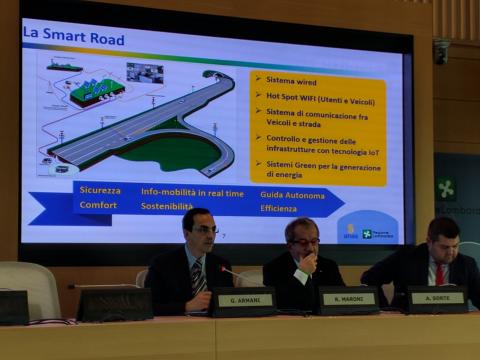 Al via la costituzione di Lombardia Mobilità Spa - Gianni Vittorio Armani e Roberto Maroni firmano il protocollo d'intesa
