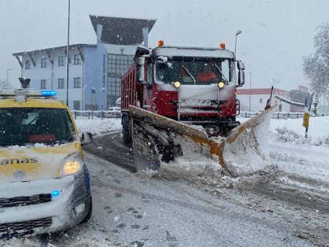 mezzi neve in azione